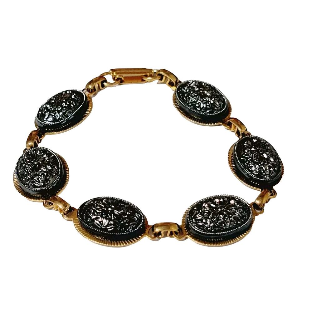 Vintage Gunmetal Gray Bracelet Lucite, Flowers, Gold-tone Victorian Style gbr-38